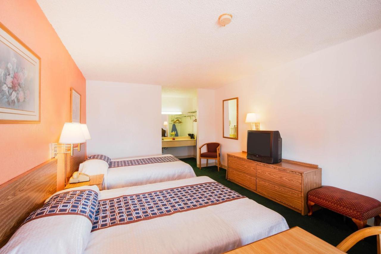 Hotel O Houston East Channelview I-10 Экстерьер фото
