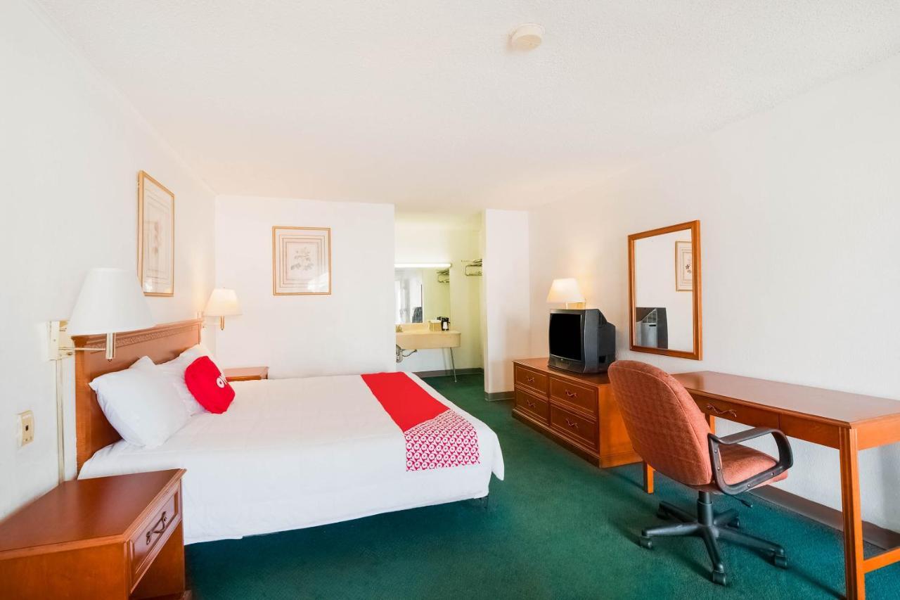 Hotel O Houston East Channelview I-10 Экстерьер фото