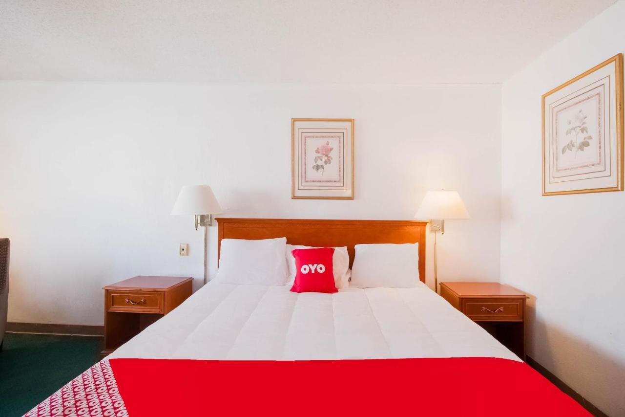 Hotel O Houston East Channelview I-10 Экстерьер фото