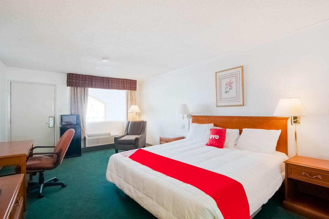 Hotel O Houston East Channelview I-10 Экстерьер фото